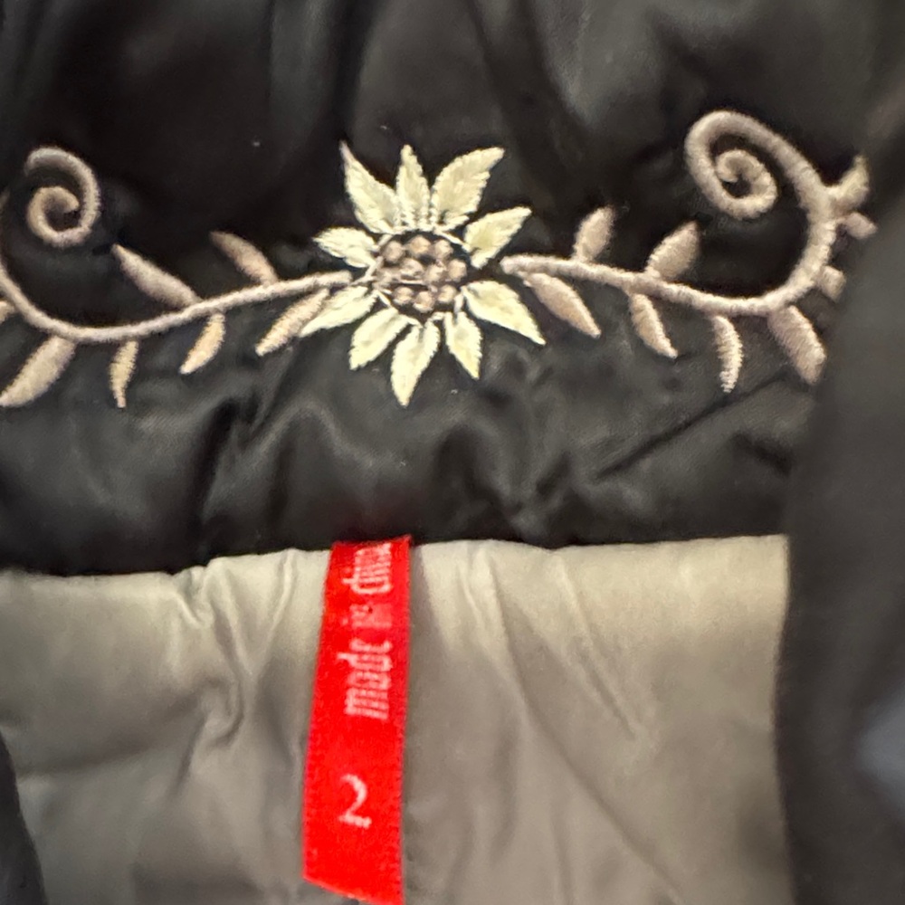 Alp-N-Rock "Let it Snow" Reversible Puffer Vest, Black Gray, Womens sz XS / 2 - Picture 2 of 16